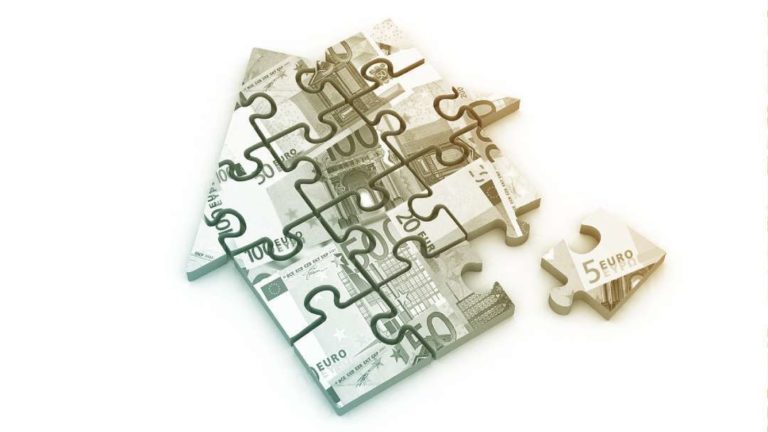 Maison puzzle en euros