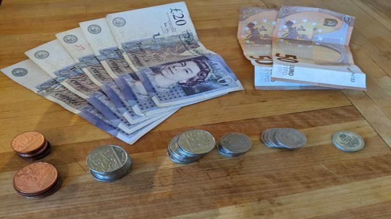 Euros et livres Sterling