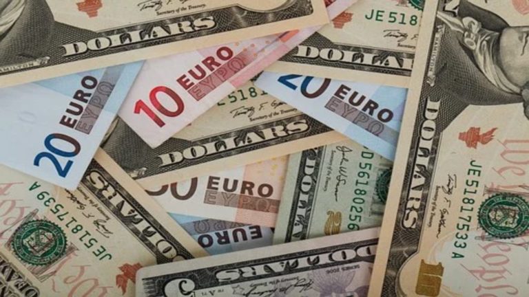 Billets euro et dollar us