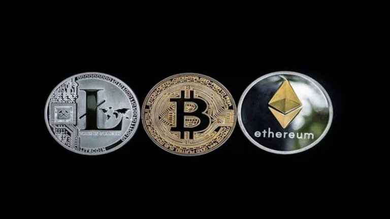 Jetons de LTC, BTC et ETH