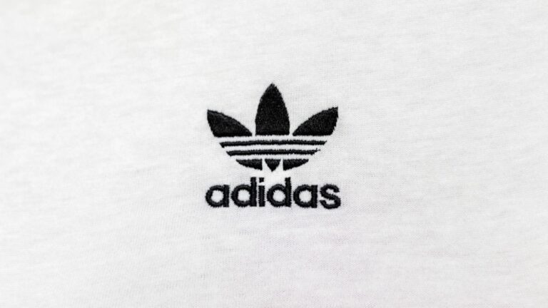 adidas logo